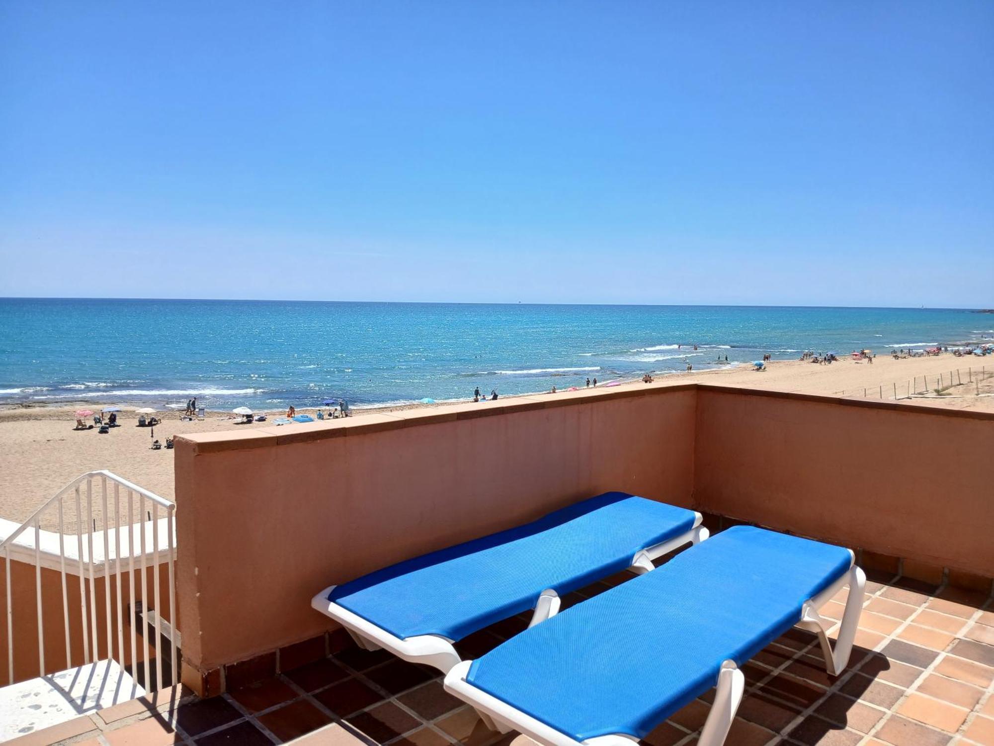 Lloyds Beach Club Торрев'єха Екстер'єр фото